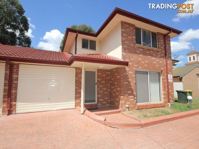 Unit 17/11-15 Greenfield Road GREENFIELD PARK NSW 2176