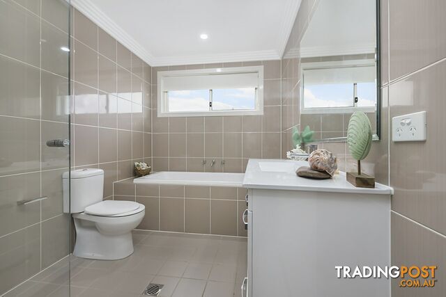 1A Falklands Avenue BOSSLEY PARK NSW 2176