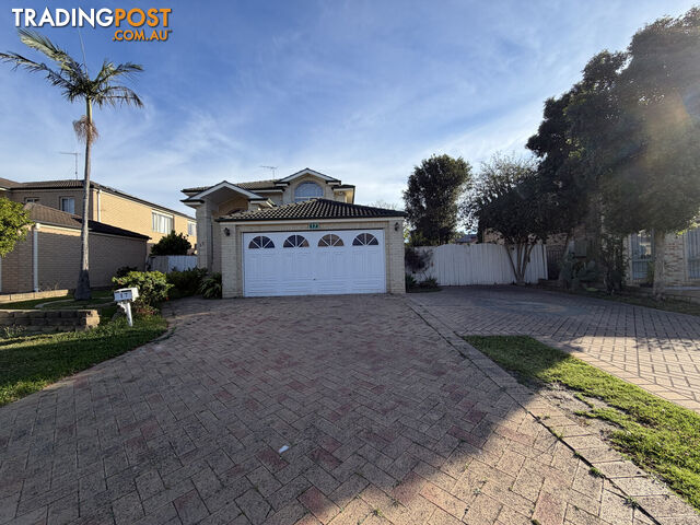 17 Burrinjuck Drive WOODCROFT NSW 2767