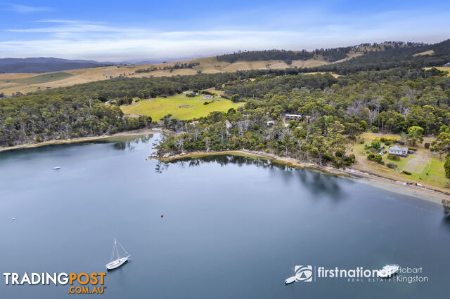 82 Wisbys Road NORTH BRUNY TAS 7150 - photo 2 of 35