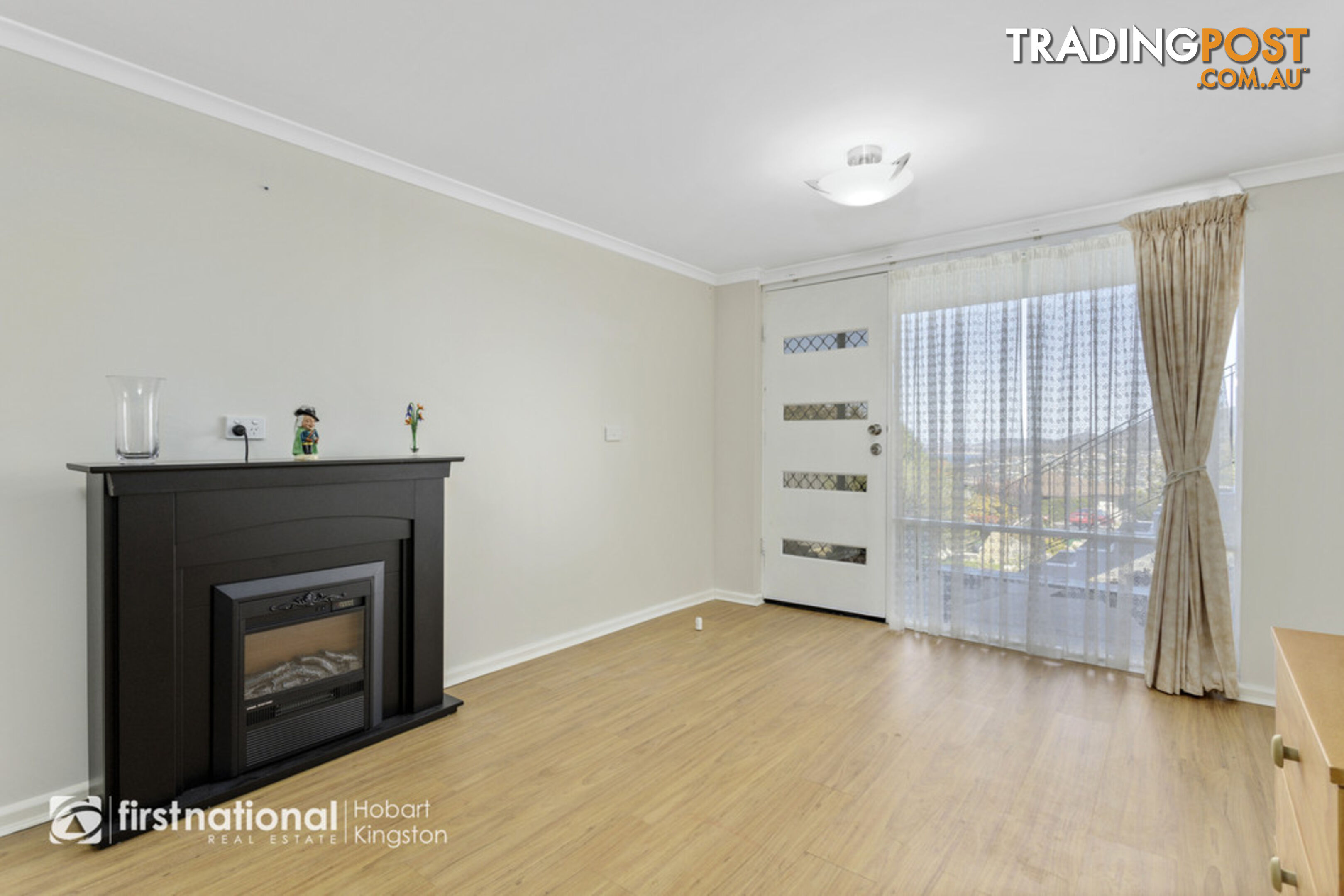 2/12 Stratford Place BLACKMANS BAY TAS 7052