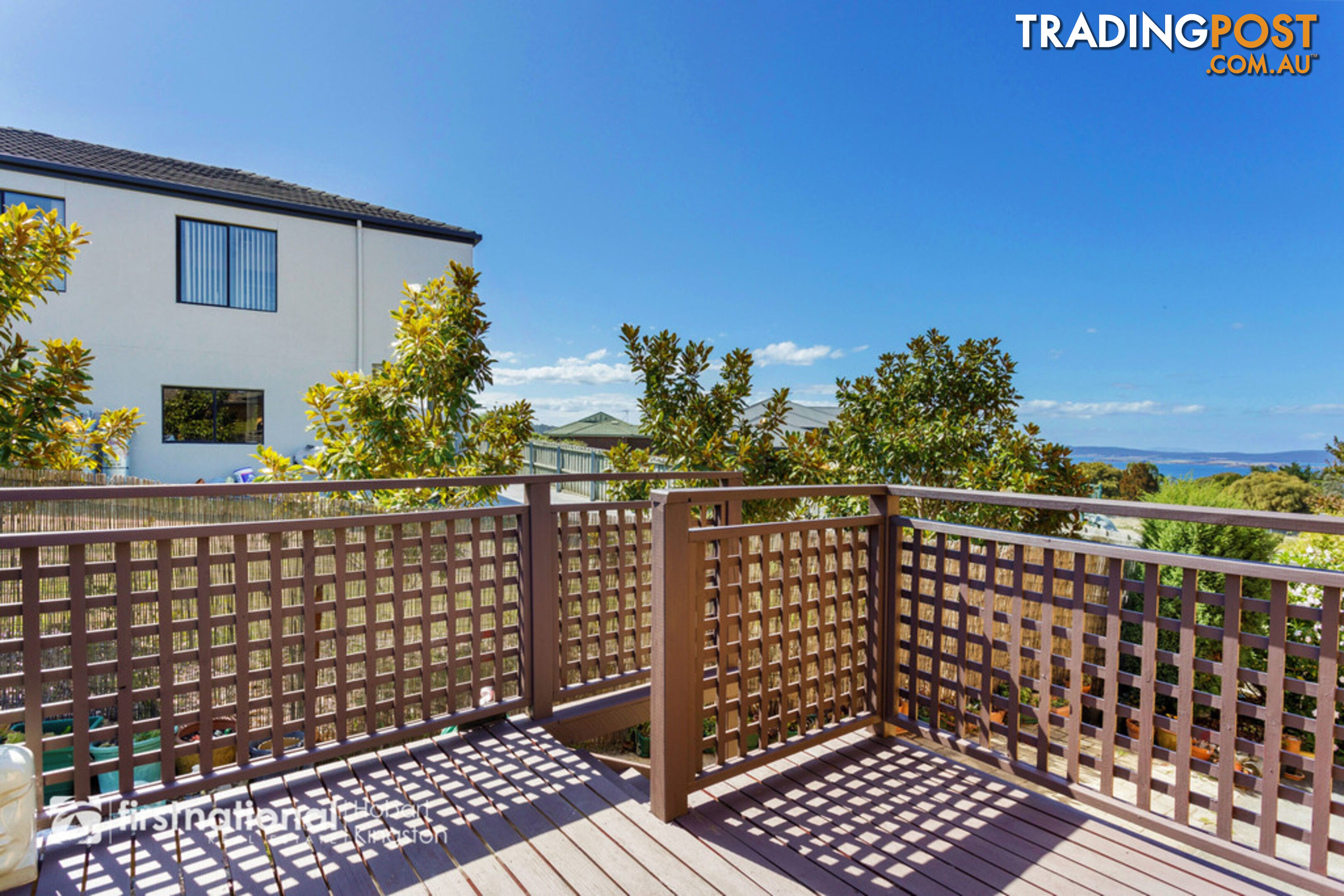 2/12 Stratford Place BLACKMANS BAY TAS 7052