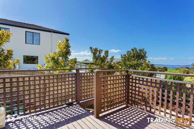 2/12 Stratford Place BLACKMANS BAY TAS 7052