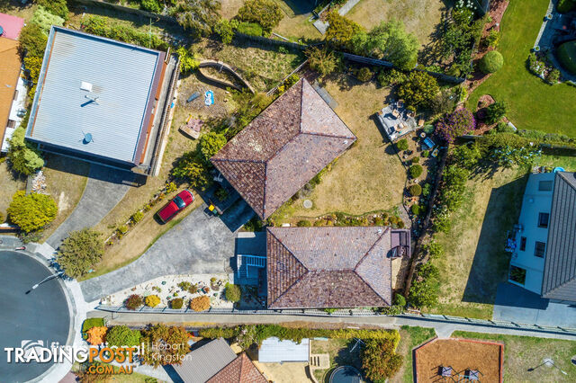 2/12 Stratford Place BLACKMANS BAY TAS 7052