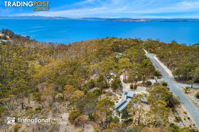 27 Fossil Cove Drive BLACKMANS BAY TAS 7052