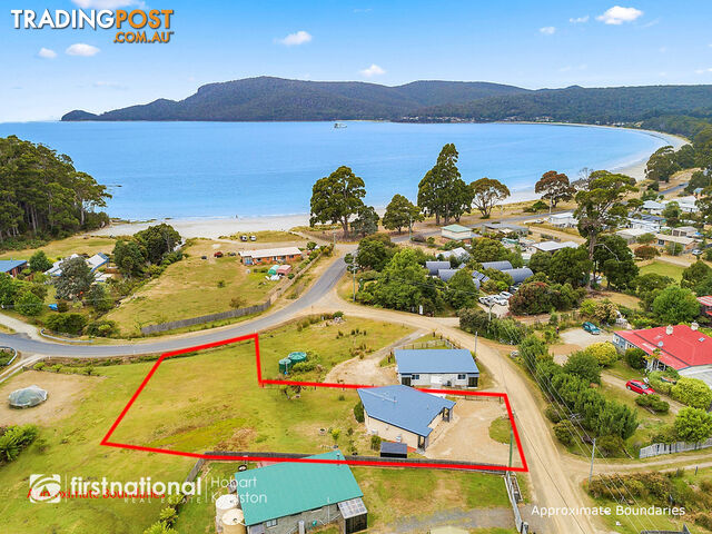 8 Lumeah Road ADVENTURE BAY TAS 7150