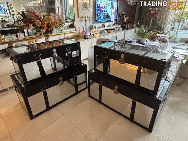 4 x Mirrored Trunks - Two large & two medium