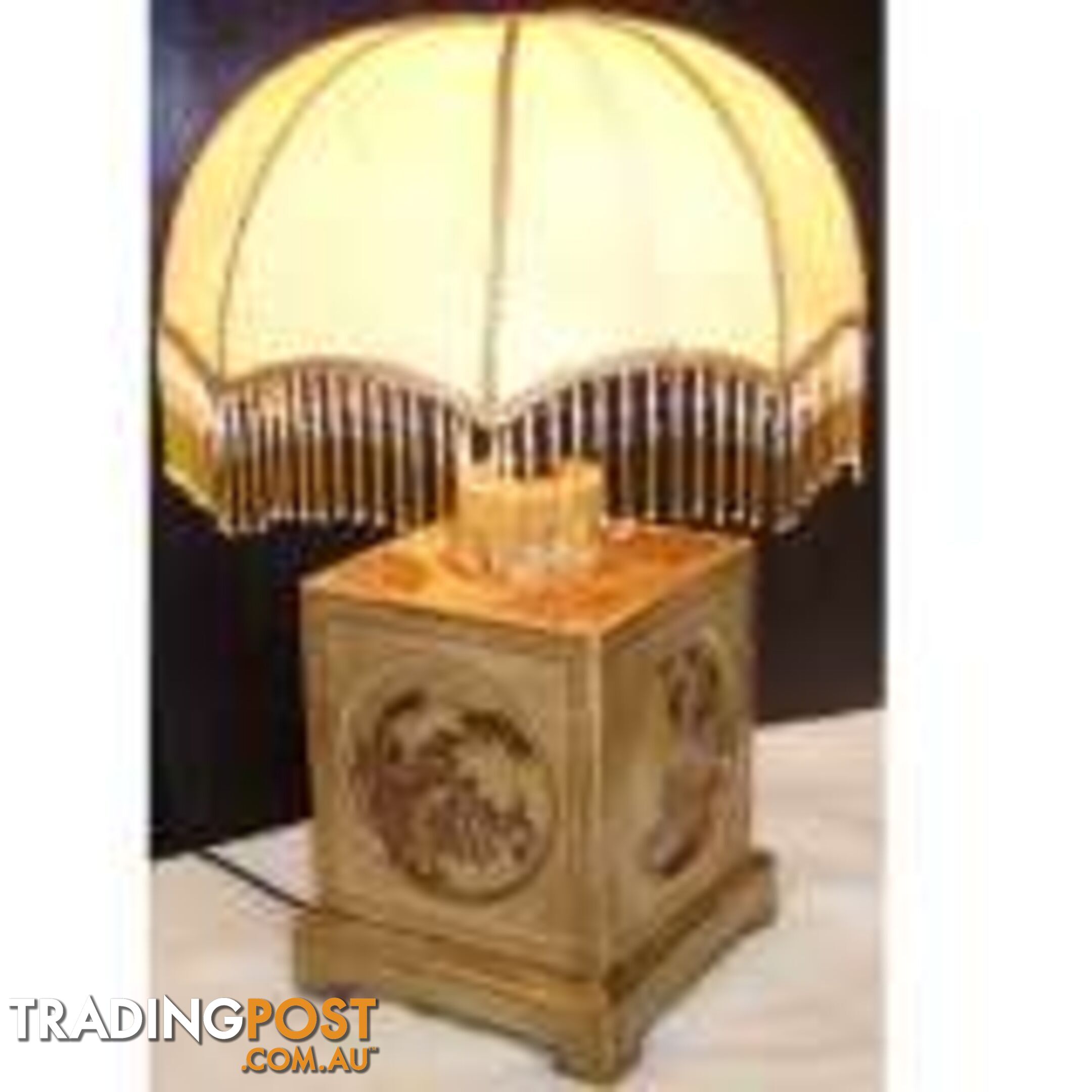 Creamy Square Base Oriental Lamp with Lampshade