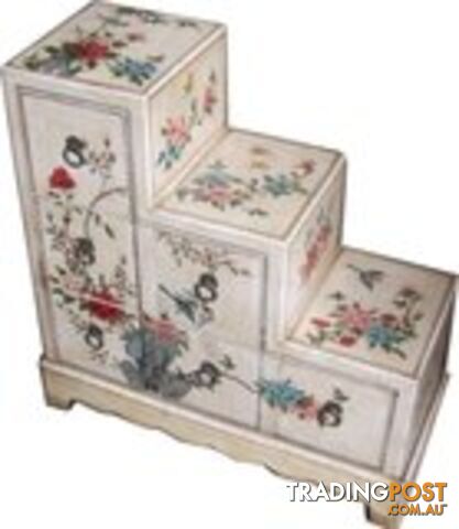 Creamy White Japanese Style Painted 3 Layers Step Chest