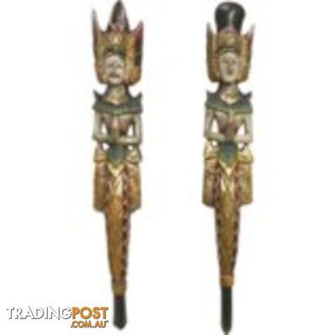 Pair of Hand Holding Chinese Totem