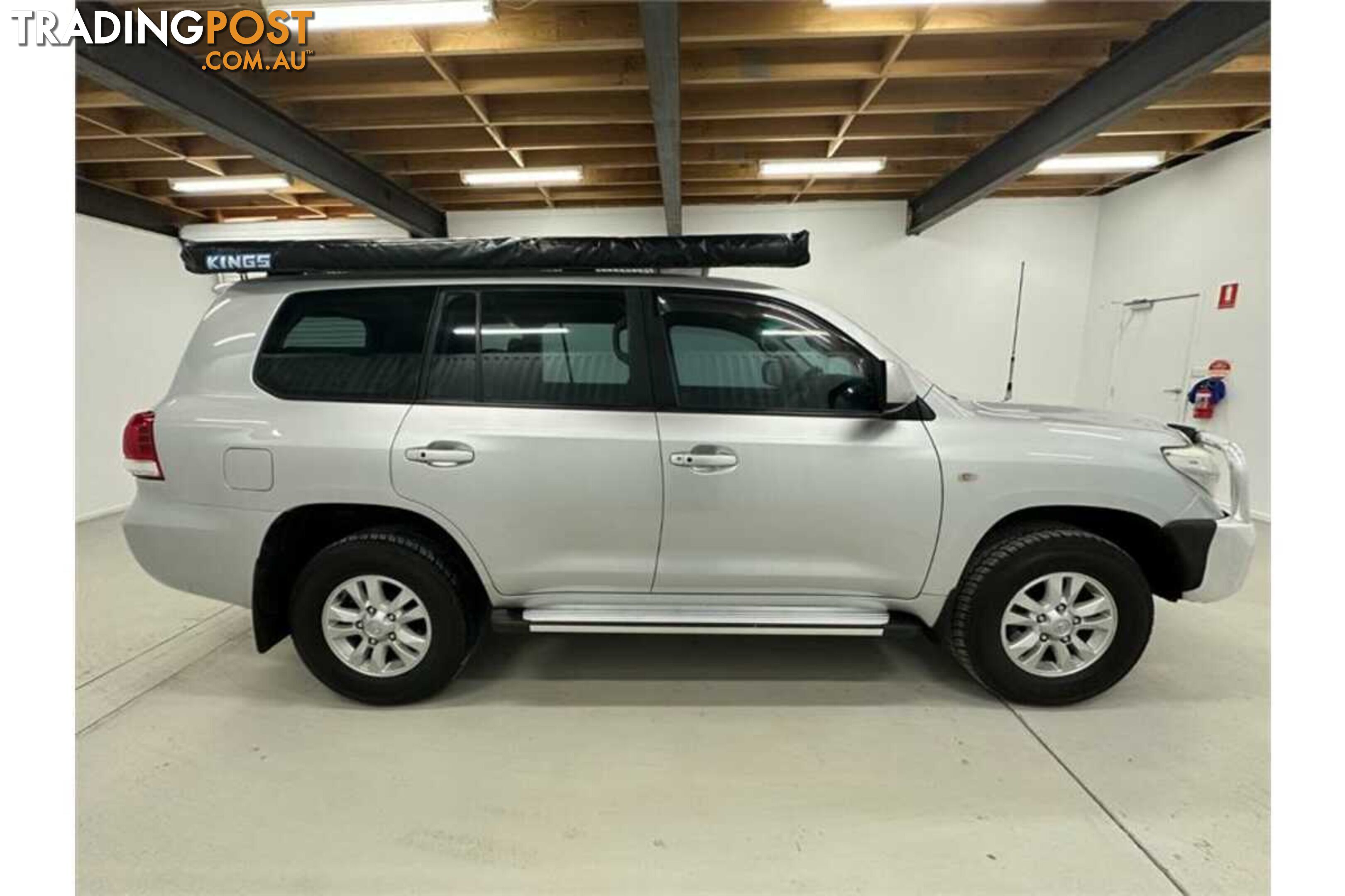 2009 TOYOTA LANDCRUISER GXL UZJ200R WAGON