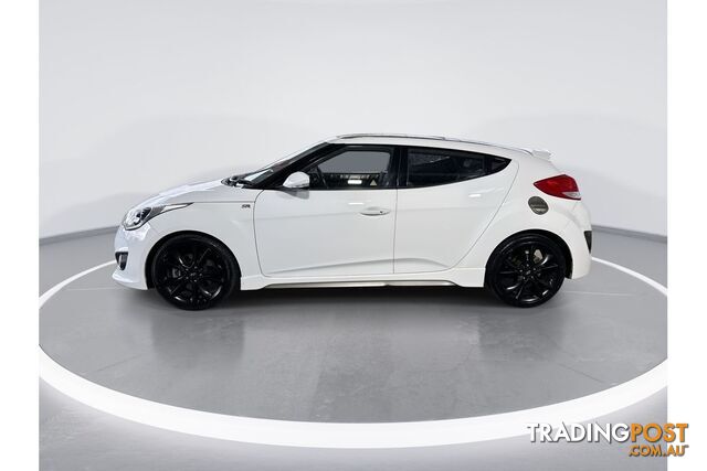 2017 HYUNDAI VELOSTER SR TURBO FS5 SERIES II HATCHBACK - photo 5 of 28