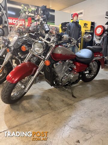 2015 KAWASAKI 2015 HONDA VT750 $4,990