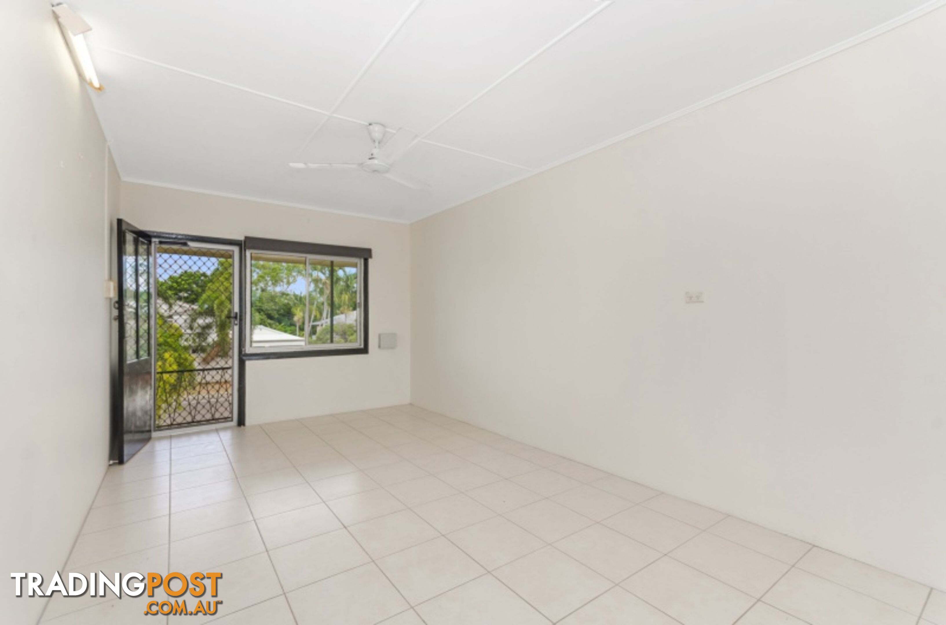 1/37 Bayswater Terrace HYDE PARK QLD 4812