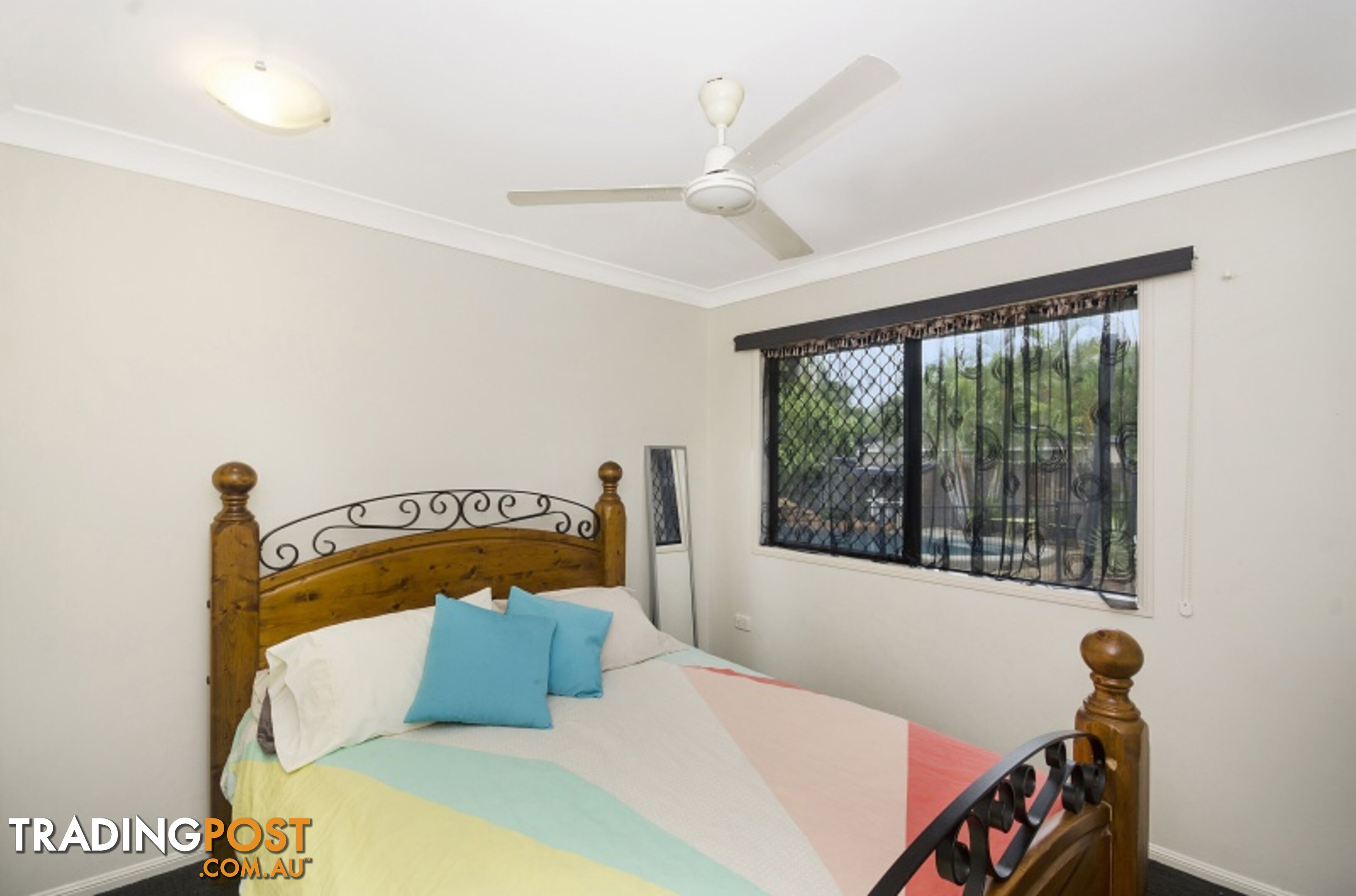 4 Monaro Circuit MOUNT LOUISA QLD 4814