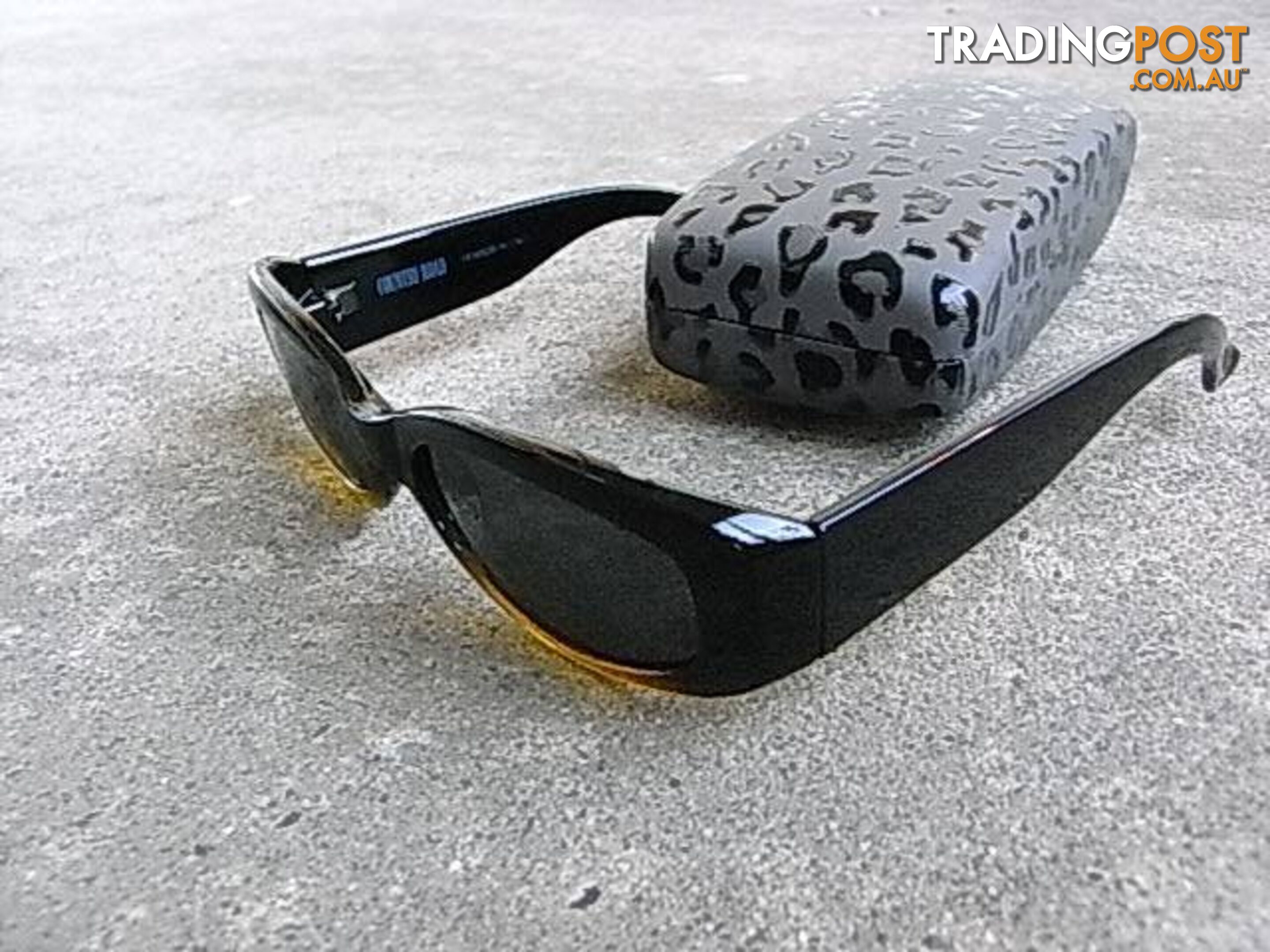 COUNTRY ROAD SUNGLASSES VGC MADE IN ITALY PICKUP CLAYTON 3168 OR