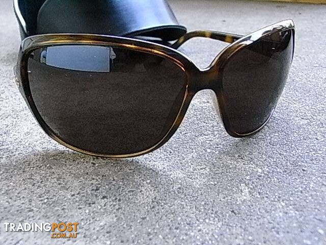 DOLCE & GABBANA MADE IN ITALY SUNGLASSES PICKUP OR POST 6.99 - photo 2 of 8