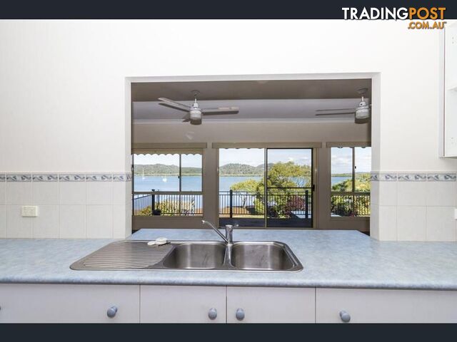 30 Emerson Street RUSSELL ISLAND QLD 4184