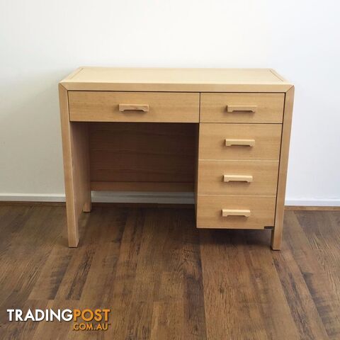 Solid ash wood Bedroom Furniture Dressing Table