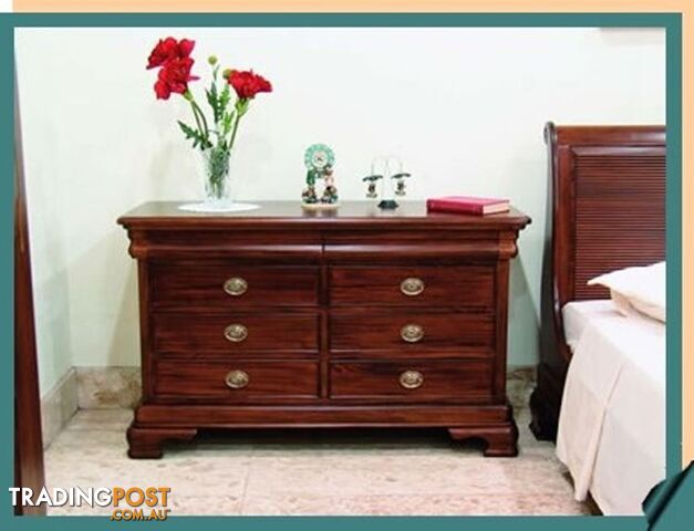 Mahogany Wood Chest of Drawers Short and Wide Design