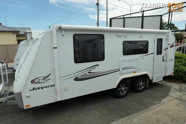 2010 Jayco Sterling - photo 5 of 28