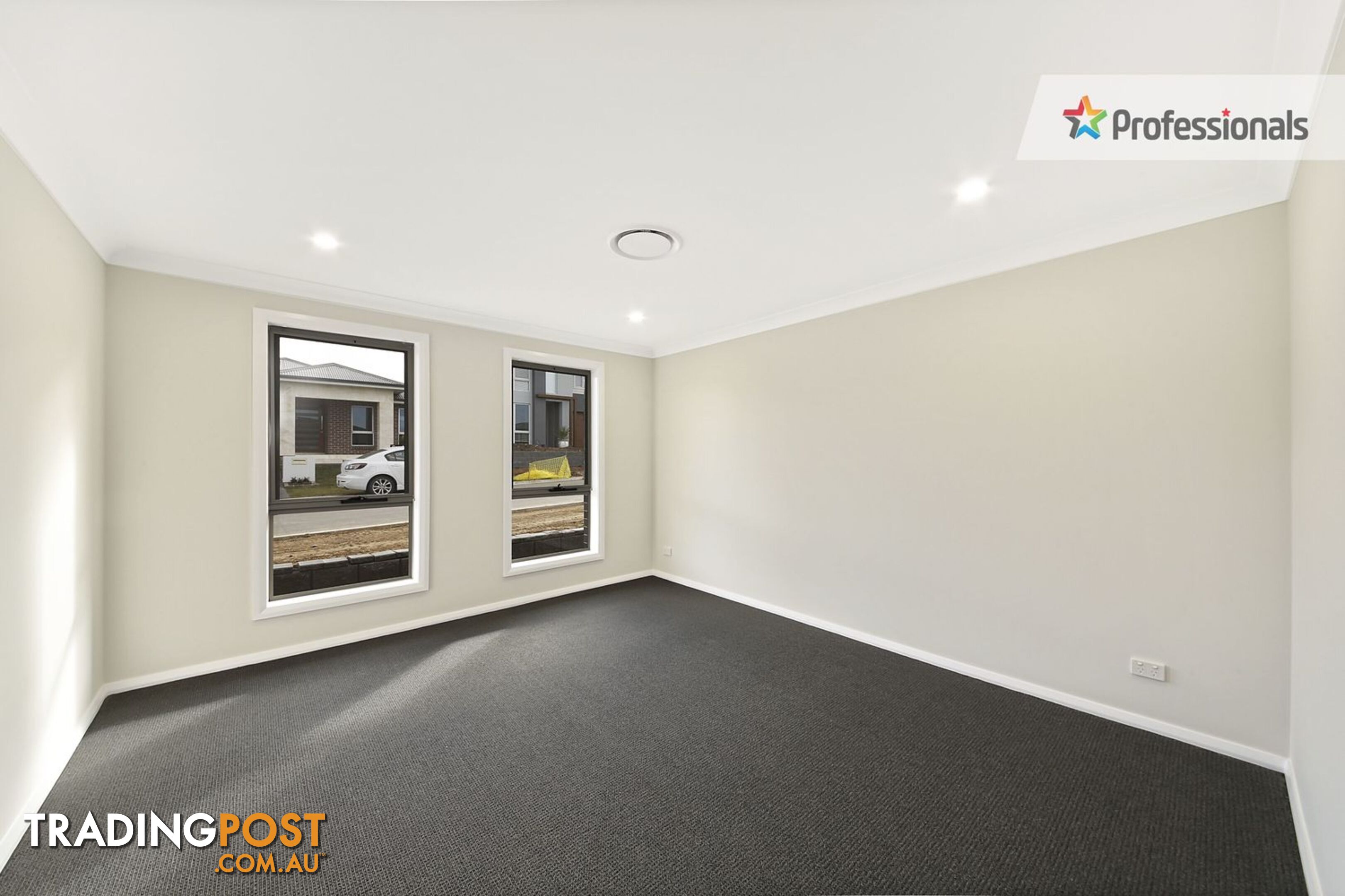 1 Bielski Crescent Oran Park NSW 2570