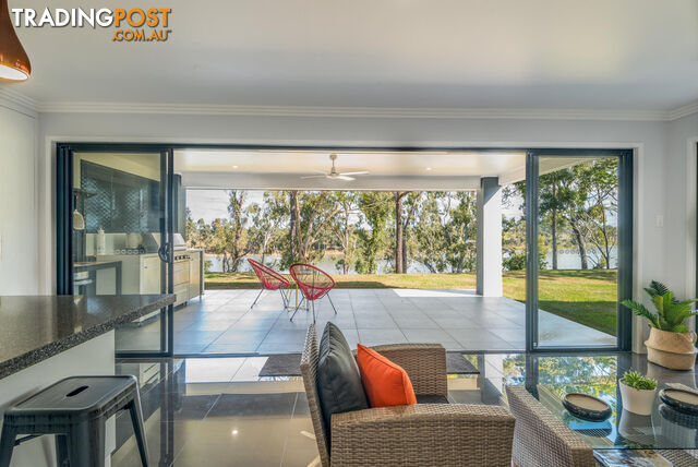 69 Pleasant Drive SHARON QLD 4670