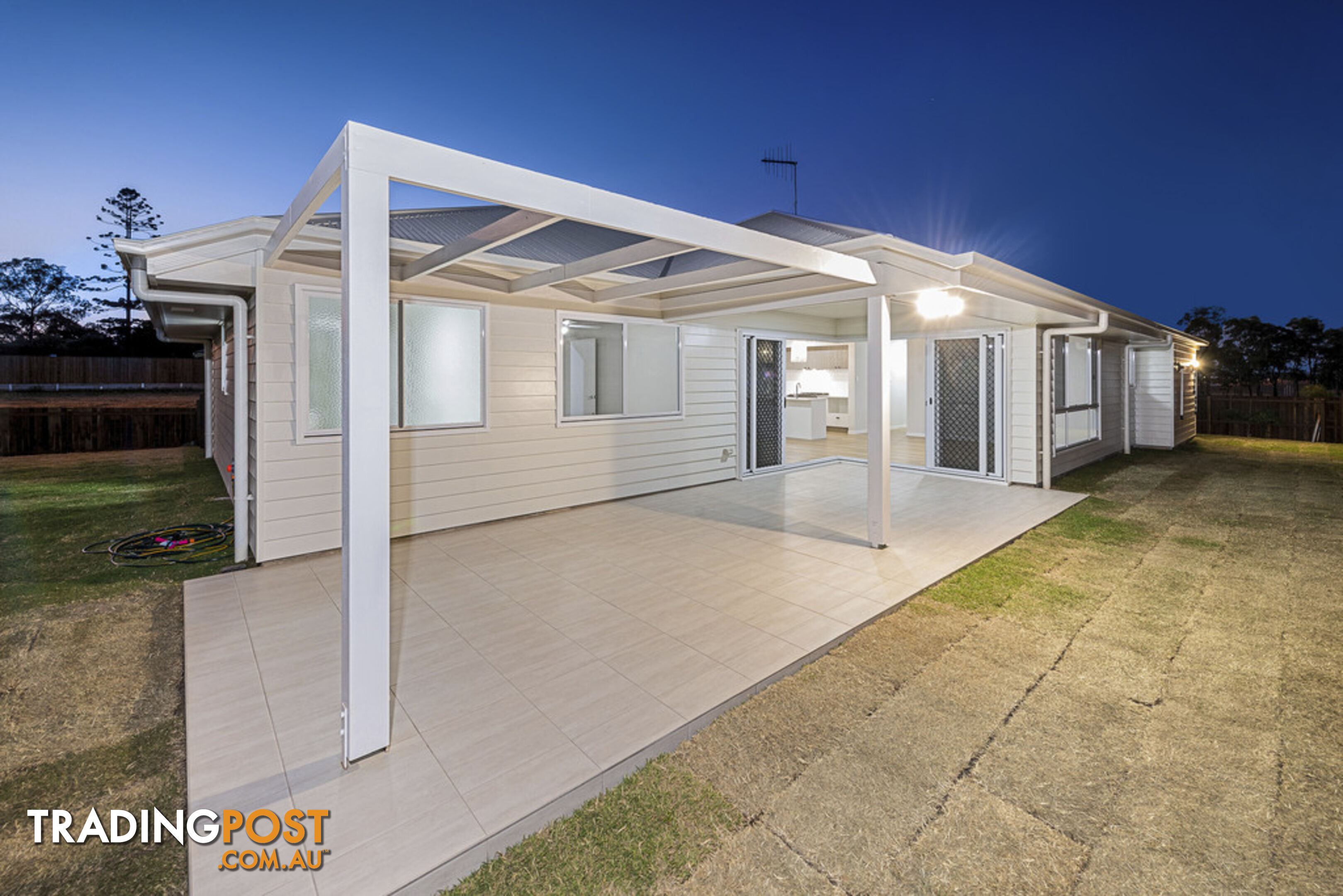 1 Bowerbird Court BRANYAN QLD 4670