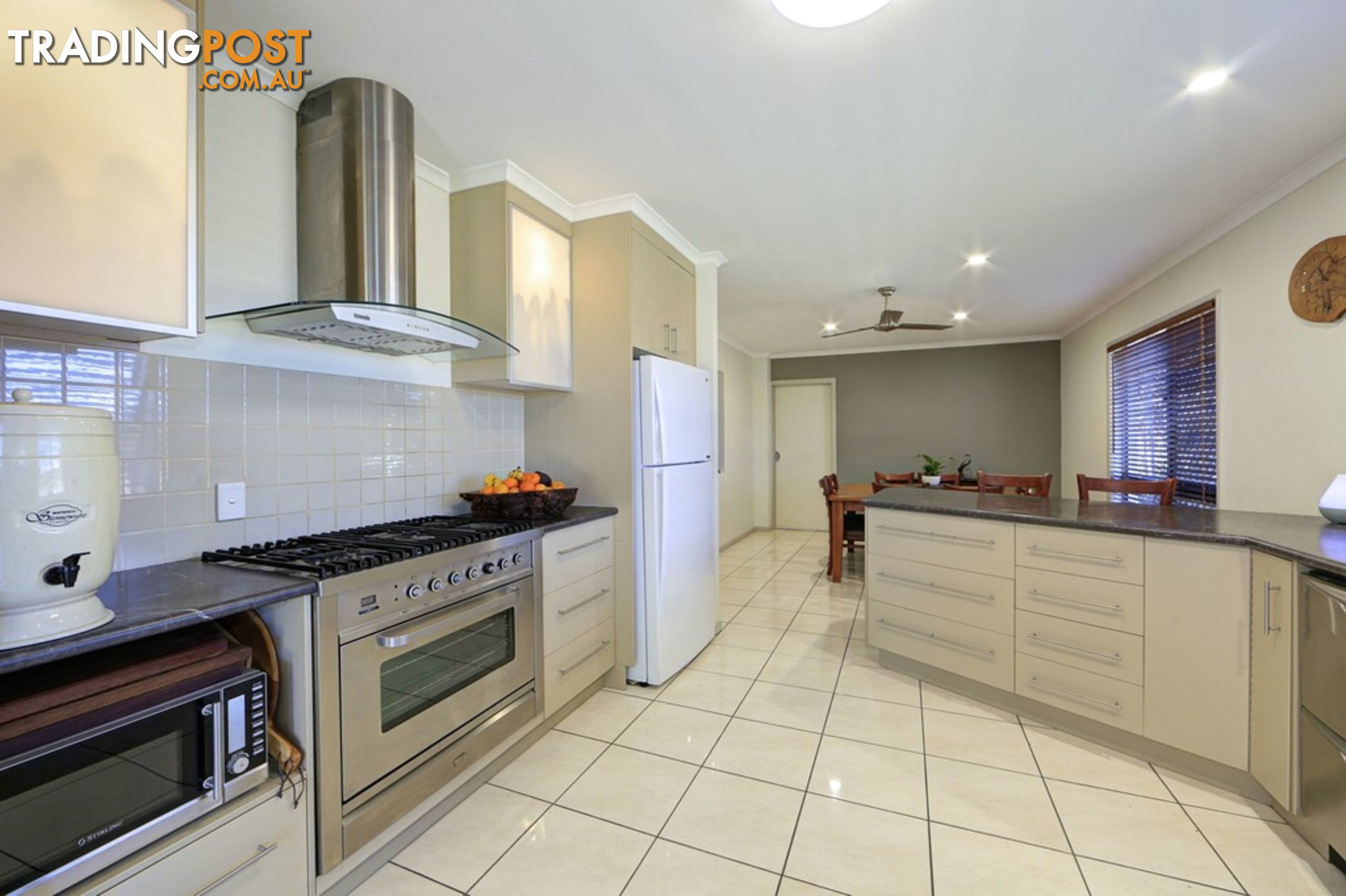 1 Osprey Drive WOODGATE QLD 4660