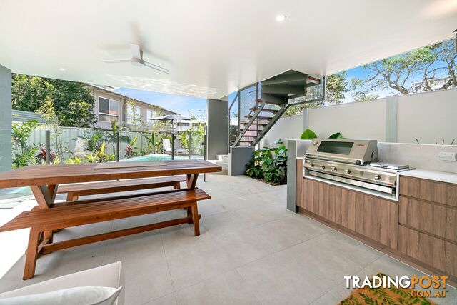 7A Mary Street ALEXANDRA HEADLAND QLD 4572