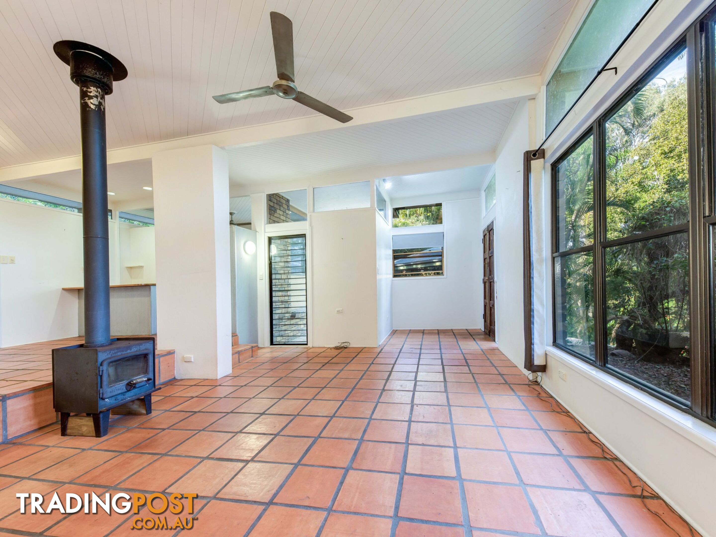 32 Kawana Street ALEXANDRA HEADLAND QLD 4572