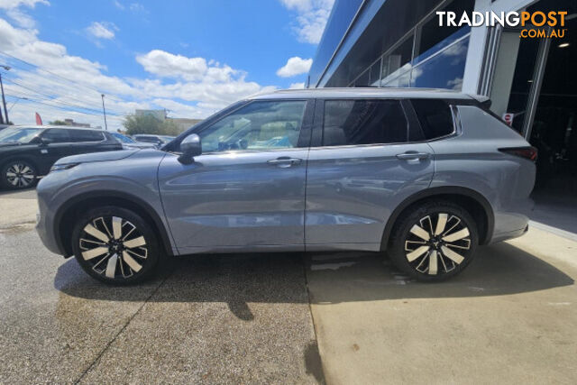 2025 MITSUBISHI OUTLANDER EXCEED ZM - photo 3 of 31
