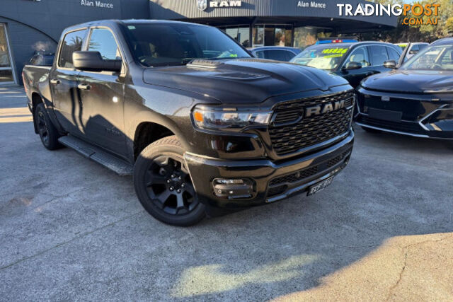 2026 RAM 1500 EXPRESS BLACK EDITION HURRICANE SO DT