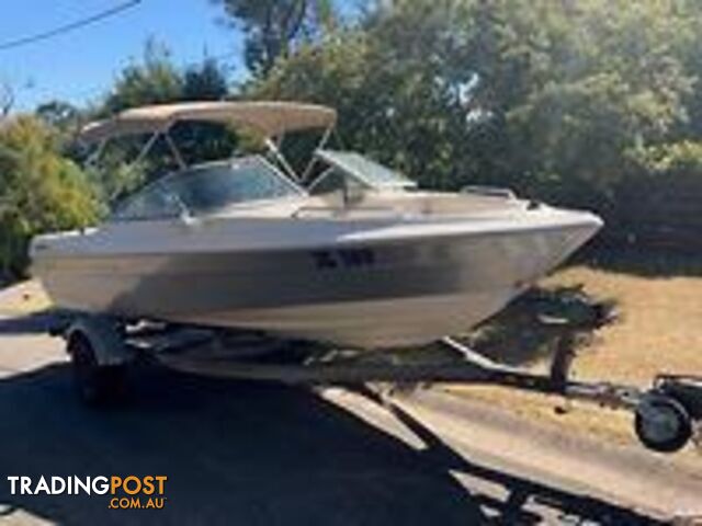 Bayliner Capri 1950 Classic Bowrider