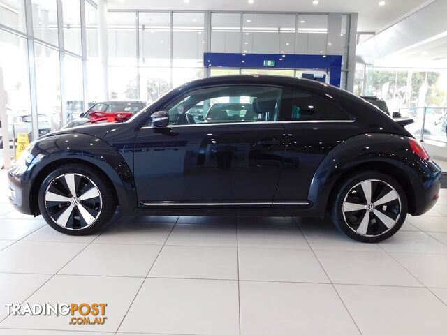 2013 Volkswagen Beetle 1L MY13 Liftback - photo 3 of 17