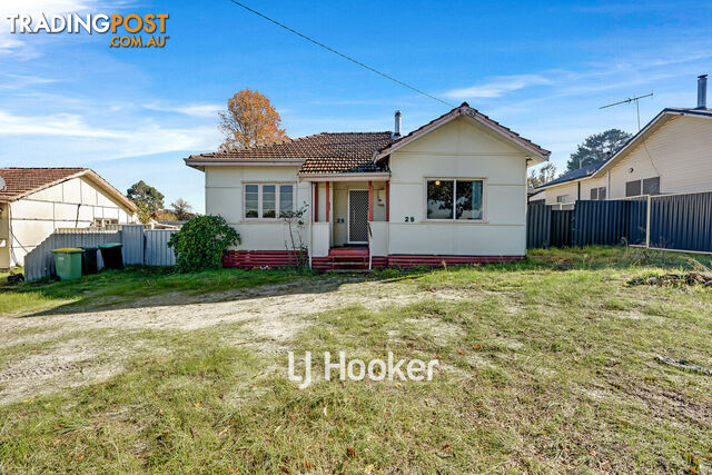 29 Moore Street COLLIE WA 6225