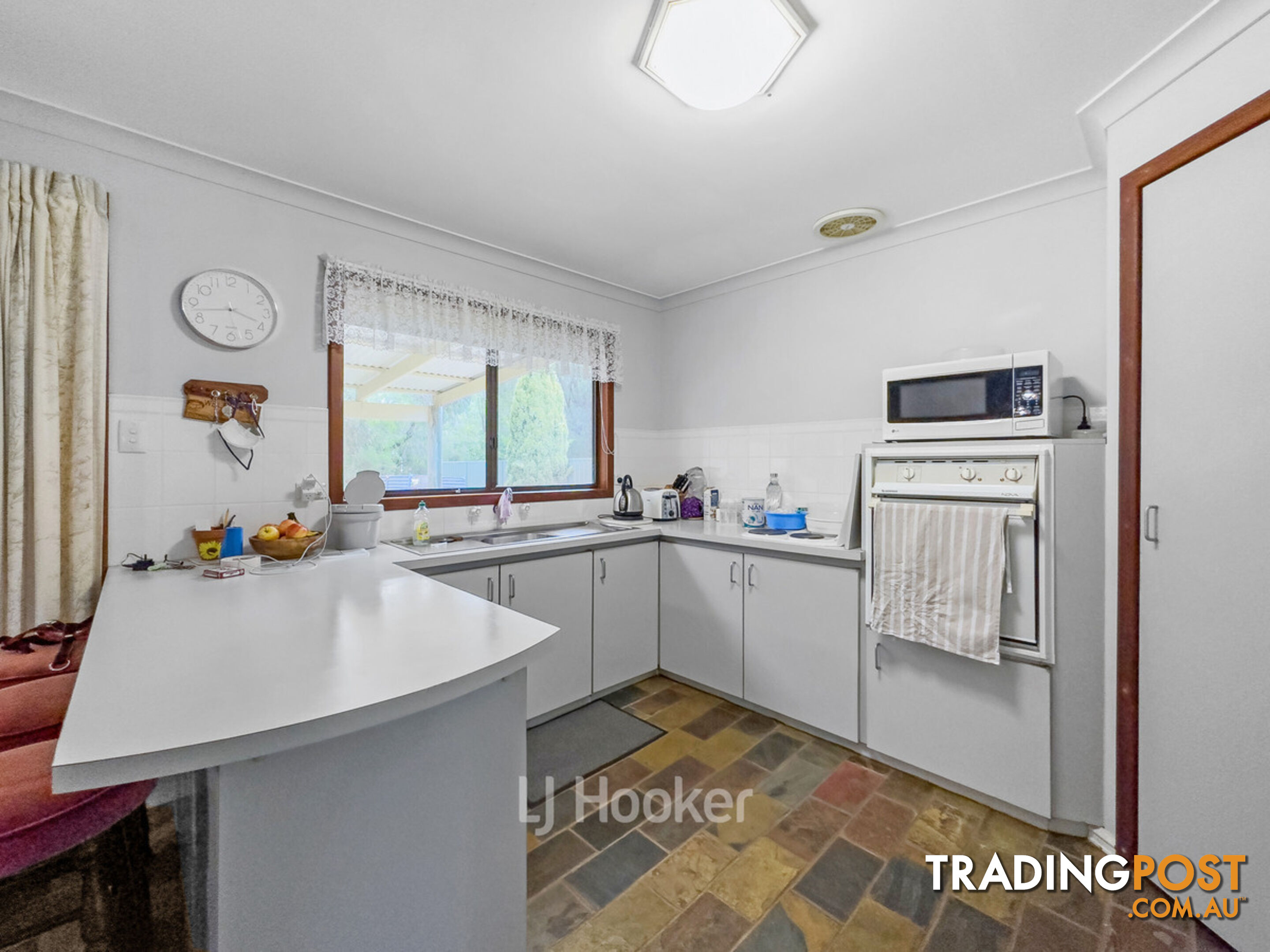 11 Hovea Street MYALUP WA 6220