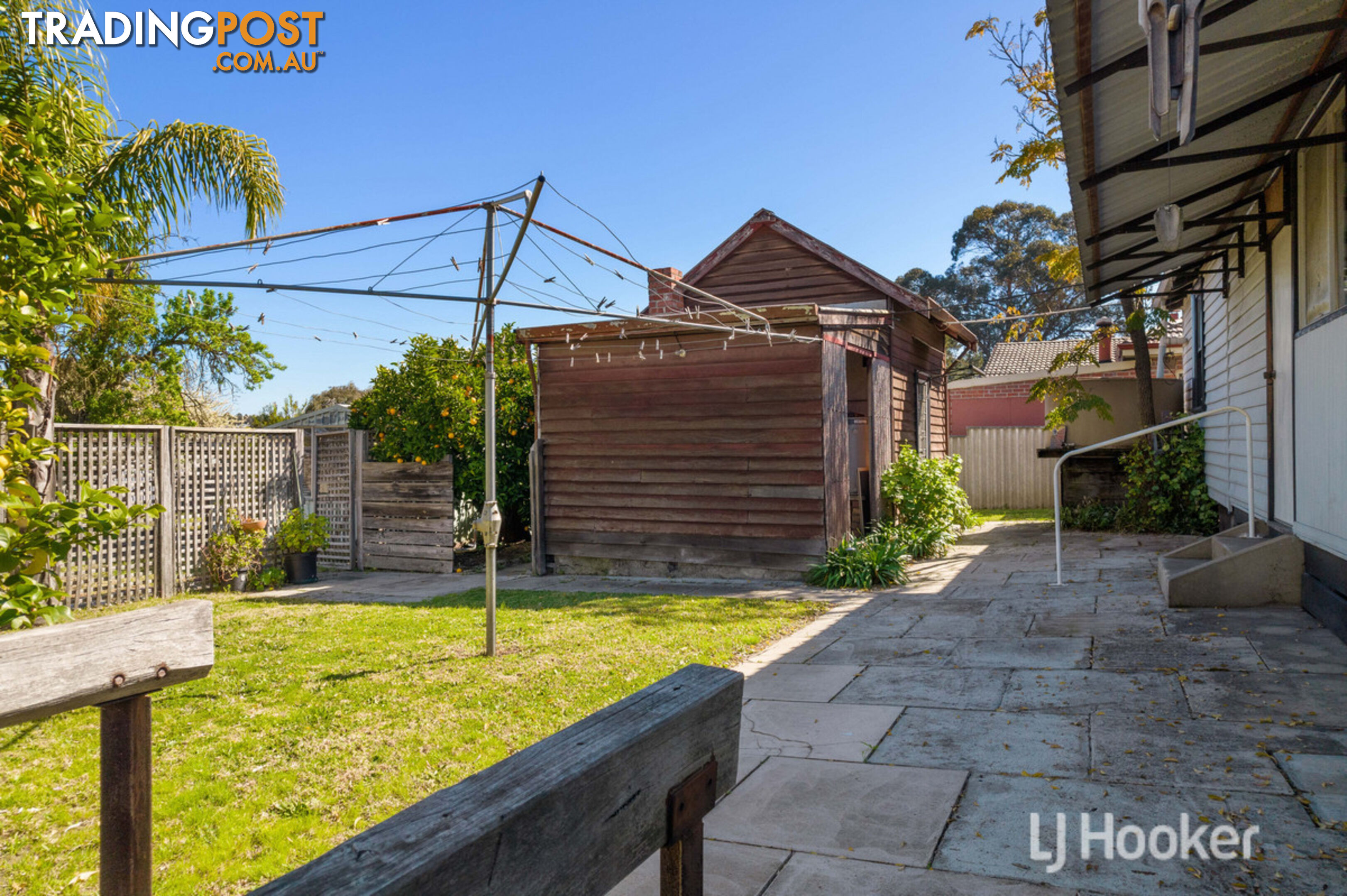 11 Hutton Street COLLIE WA 6225