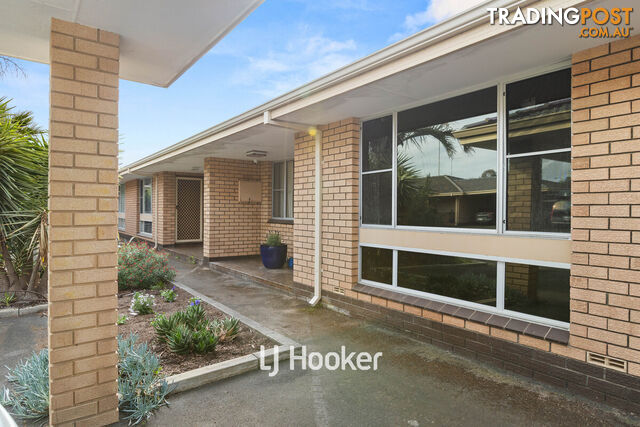 2/20 Minninup Road SOUTH BUNBURY WA 6230 - photo 3 of 16
