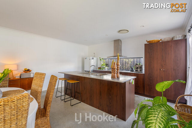 42 Martingale Drive DUNSBOROUGH WA 6281 - photo 5 of 25