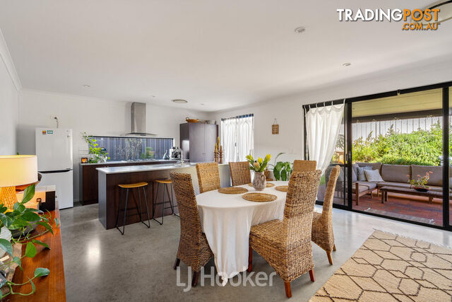 42 Martingale Drive DUNSBOROUGH WA 6281 - photo 4 of 25