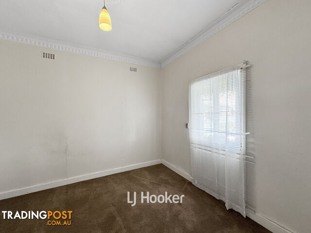 2 Holmes Street COLLIE WA 6225