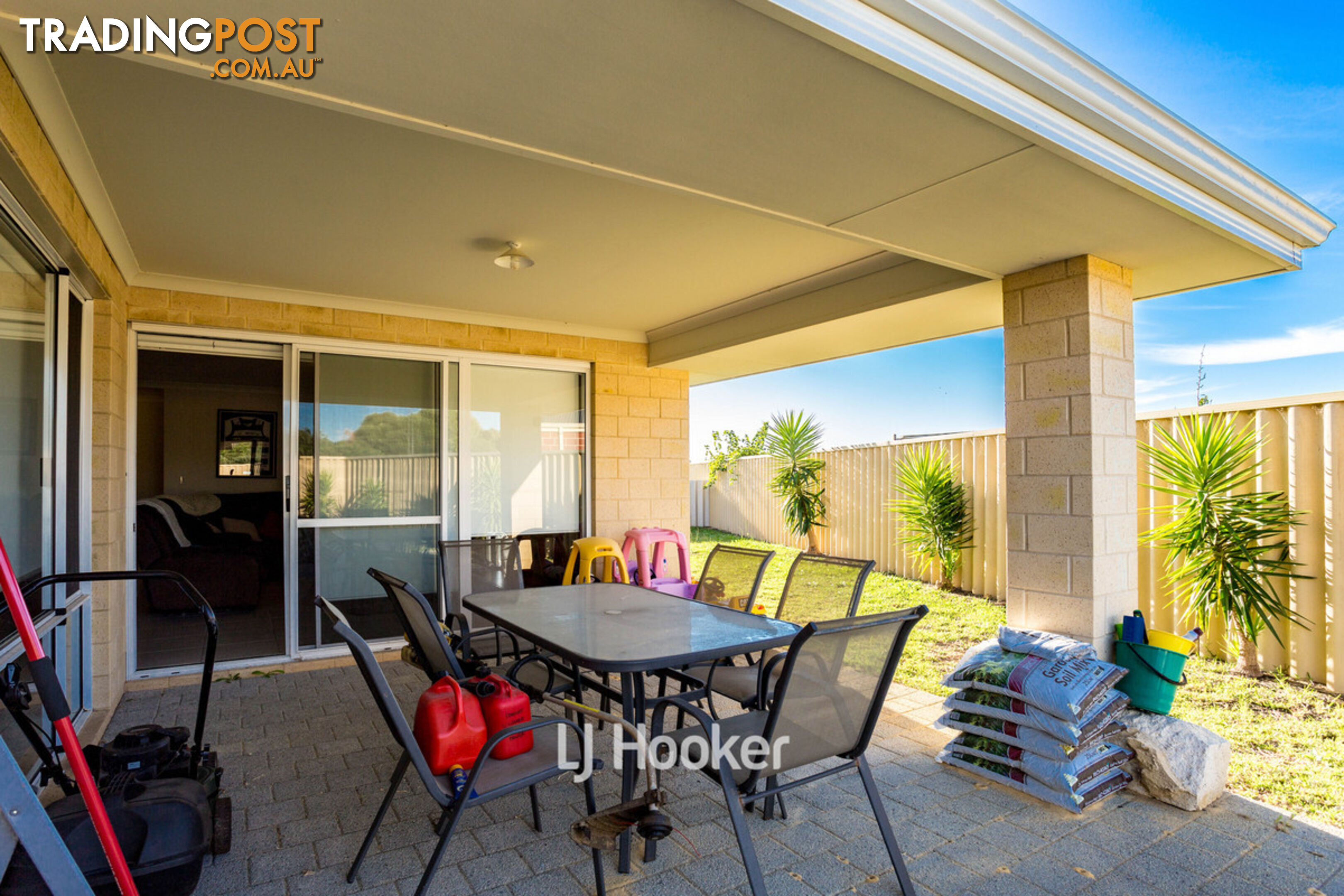 22 Hazelgrove Crescent MILLBRIDGE WA 6232