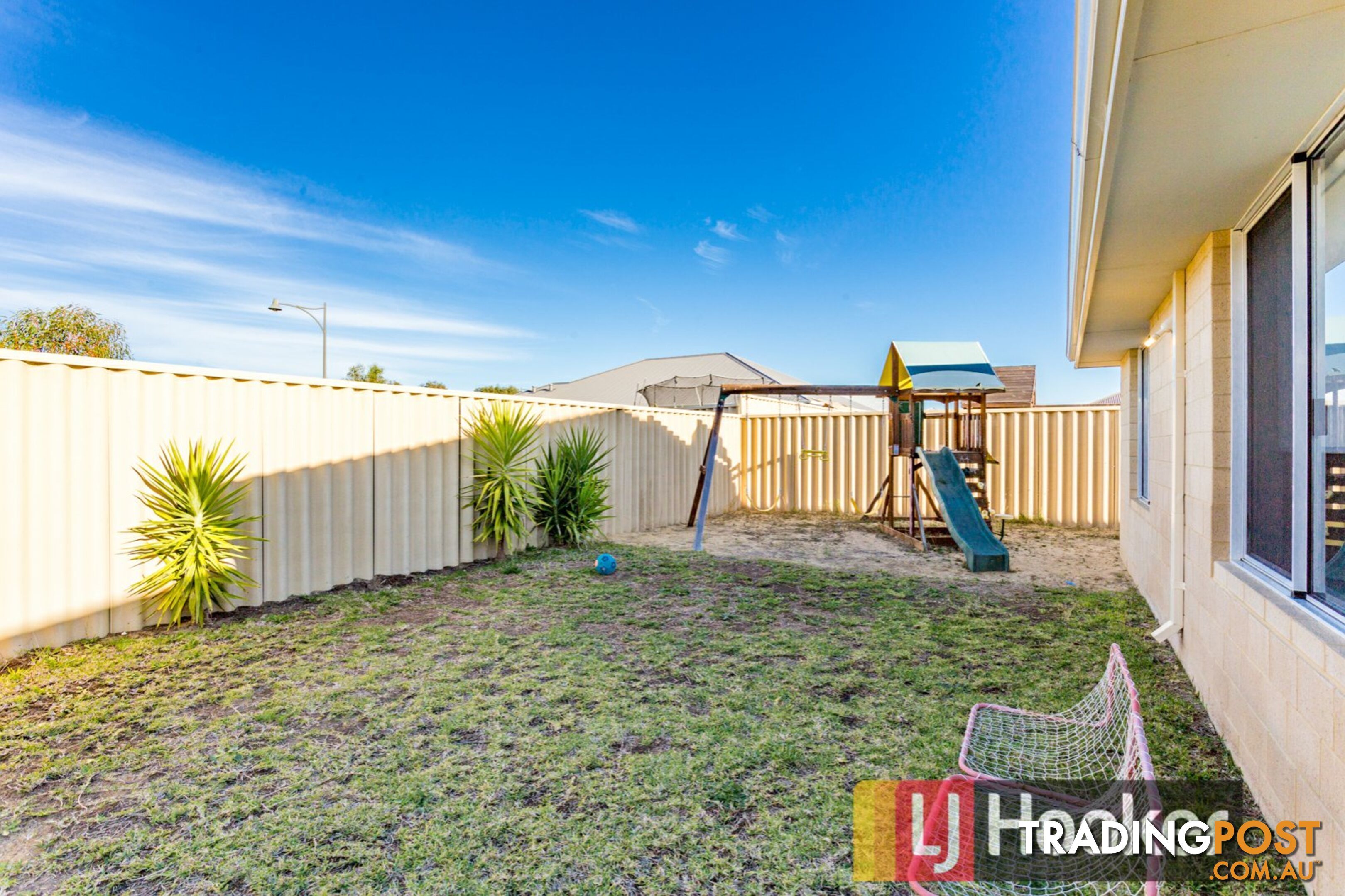 22 Hazelgrove Crescent MILLBRIDGE WA 6232