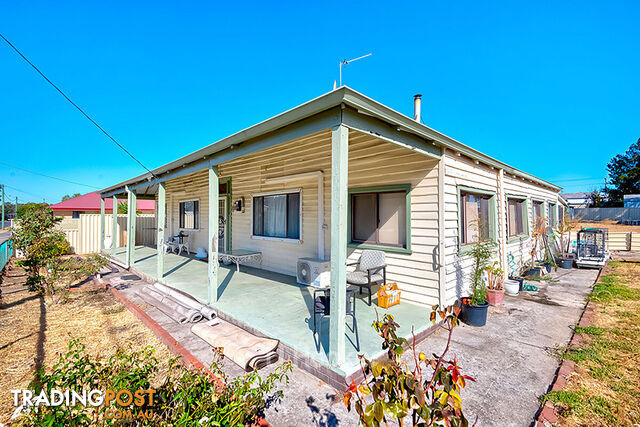 31 & 33 Throssell Street COLLIE WA 6225