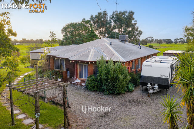 94 Huxley Road YARLOOP WA 6218