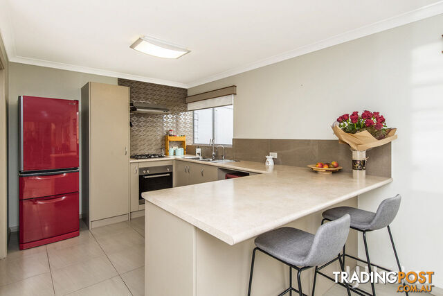 1/1 Heavenly Court AUSTRALIND WA 6233