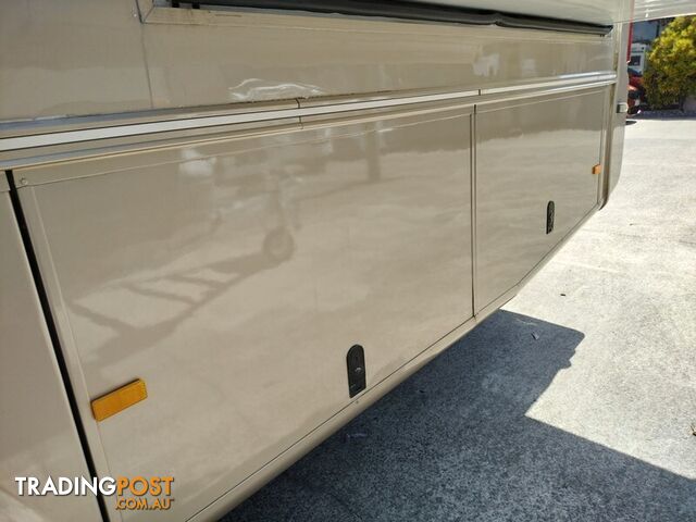 2011 Winnebago Longreach Twin Slideout Motorhome