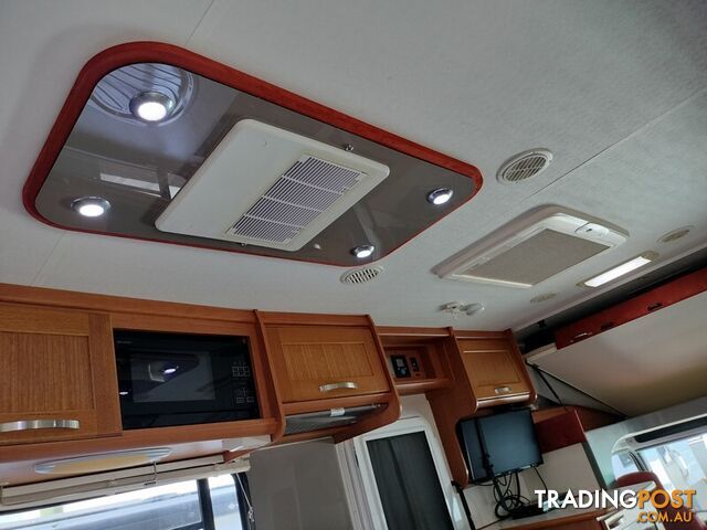 2011 Winnebago Longreach Twin Slideout Motorhome