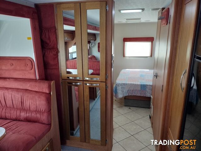 2011 Winnebago Longreach Twin Slideout Motorhome